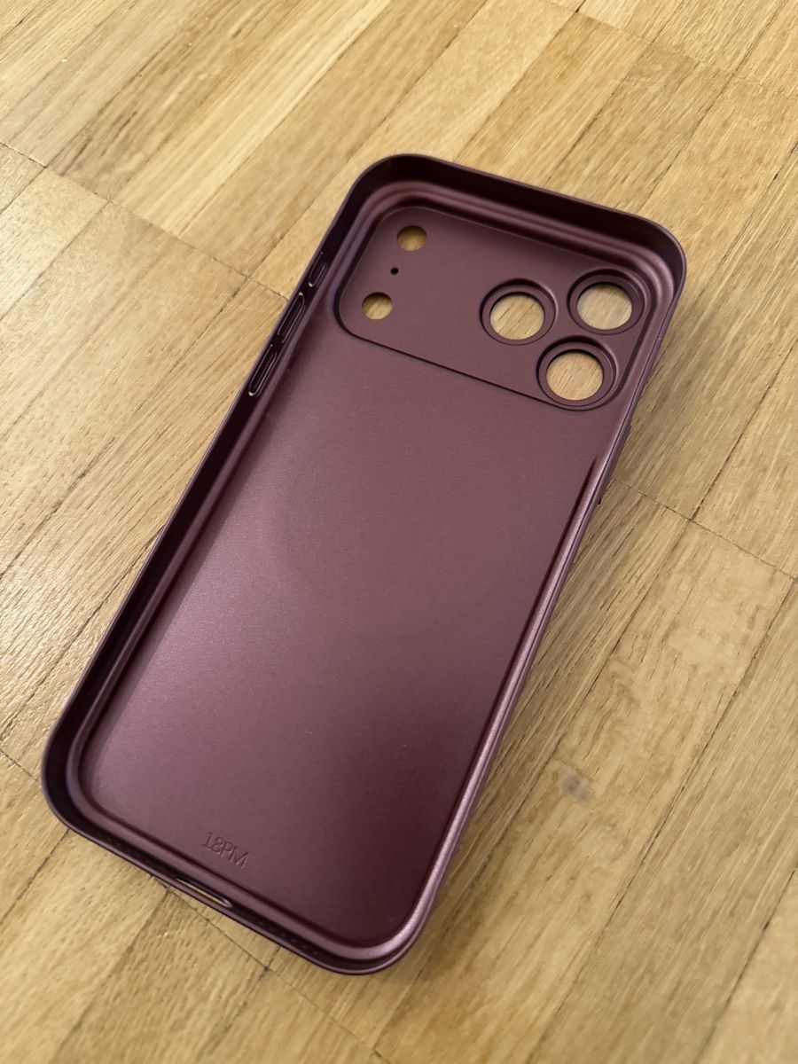 Cover & Protezioni schermo: iphone 17 Pro Max Schutzhülle – Nuovo e nell'imballaggio originale da Basel venduto da sherlock_bs 2