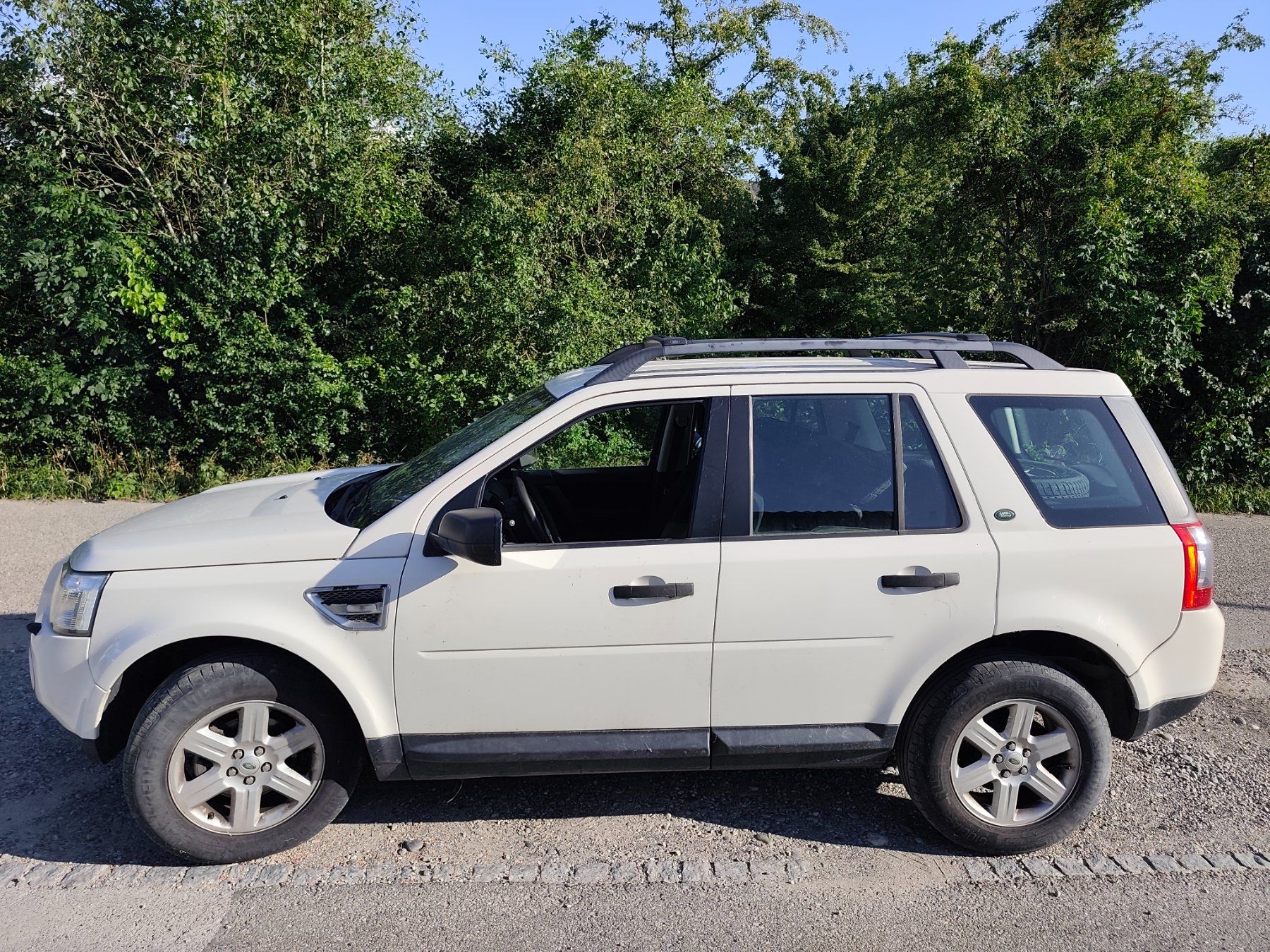 Land Rover Automobili: Land Rover 2.2 Diesel – Usato da Wangen bei Olten venduto da vch_m5z7 3