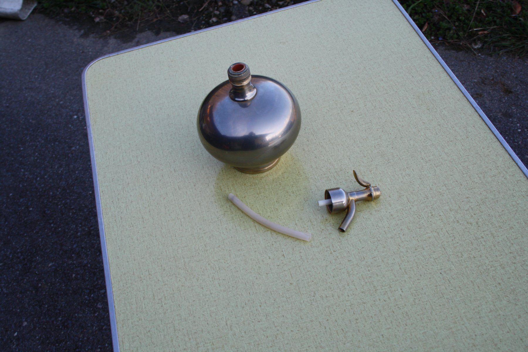 Bottiglie: SYPHONFLASCHE VINTAGE – Difettoso da Wauwil venduto da Pneuedy 8