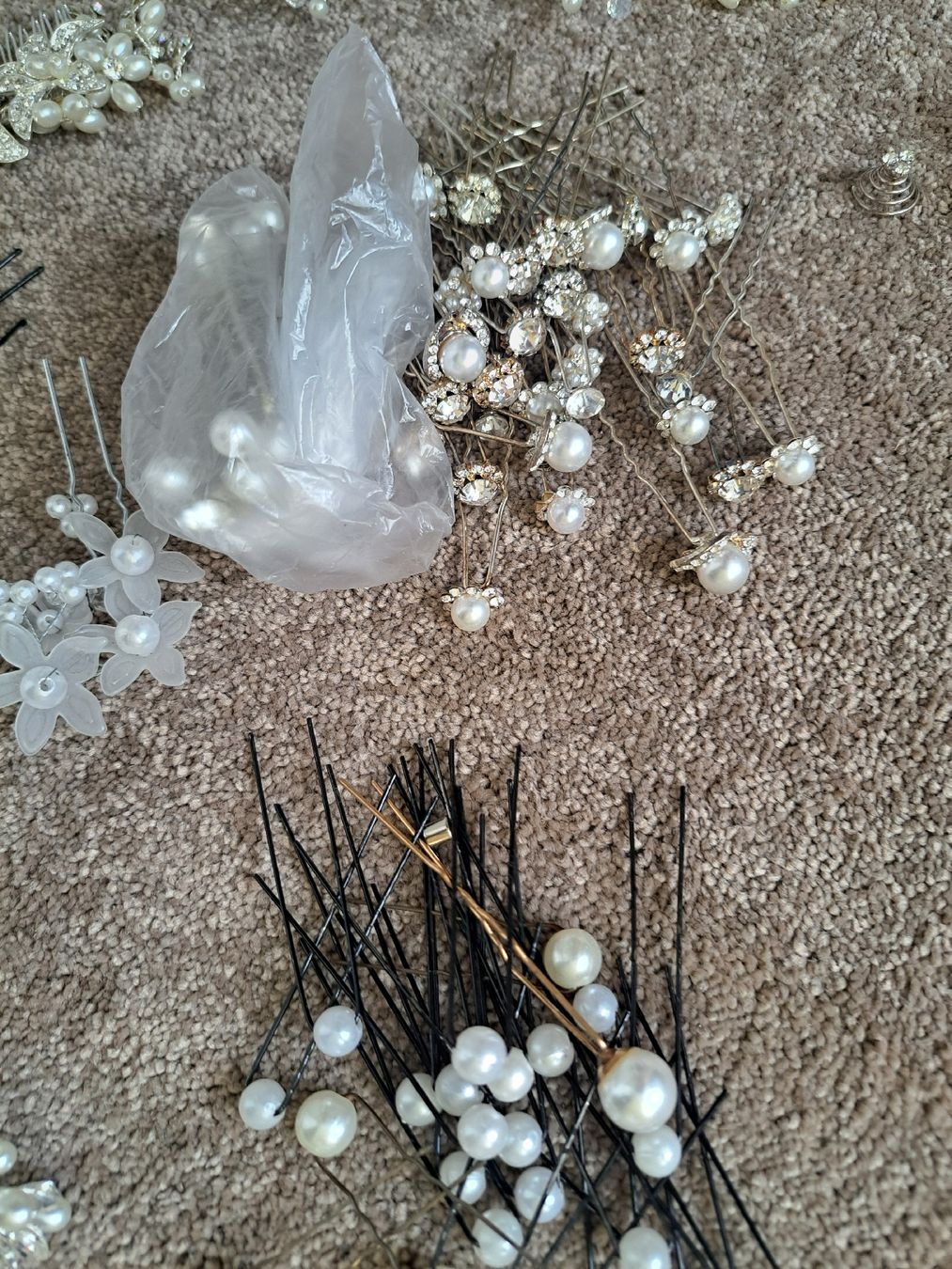Haarschmuck: Set complet bijoux de cheveux – Gebraucht aus Moutier von cel_9ffk 4