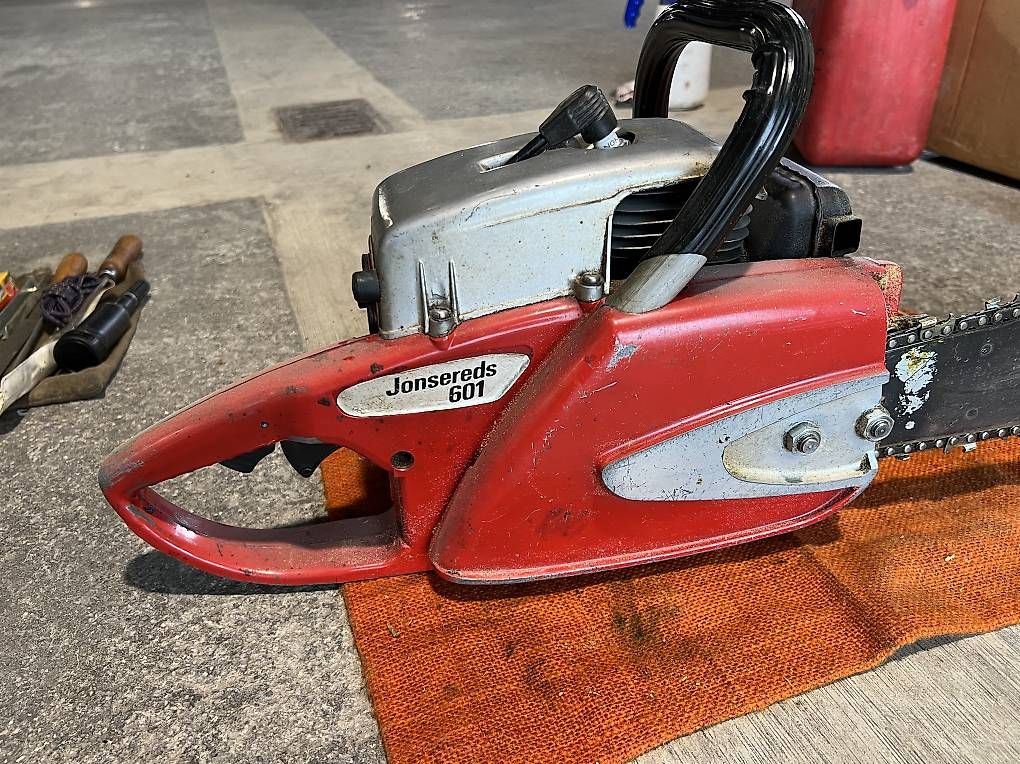 Jonsered Seghe: Jonsereds 601 2T Motorsäge – Usato da Arosa venduto da Watea