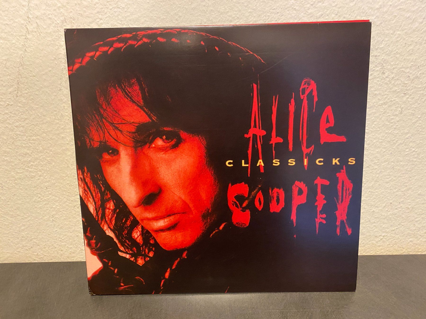 Dischi in vinile: Alice Cooper - Classicks 2019 – Usato da Basel venduto da VinylLover68 2