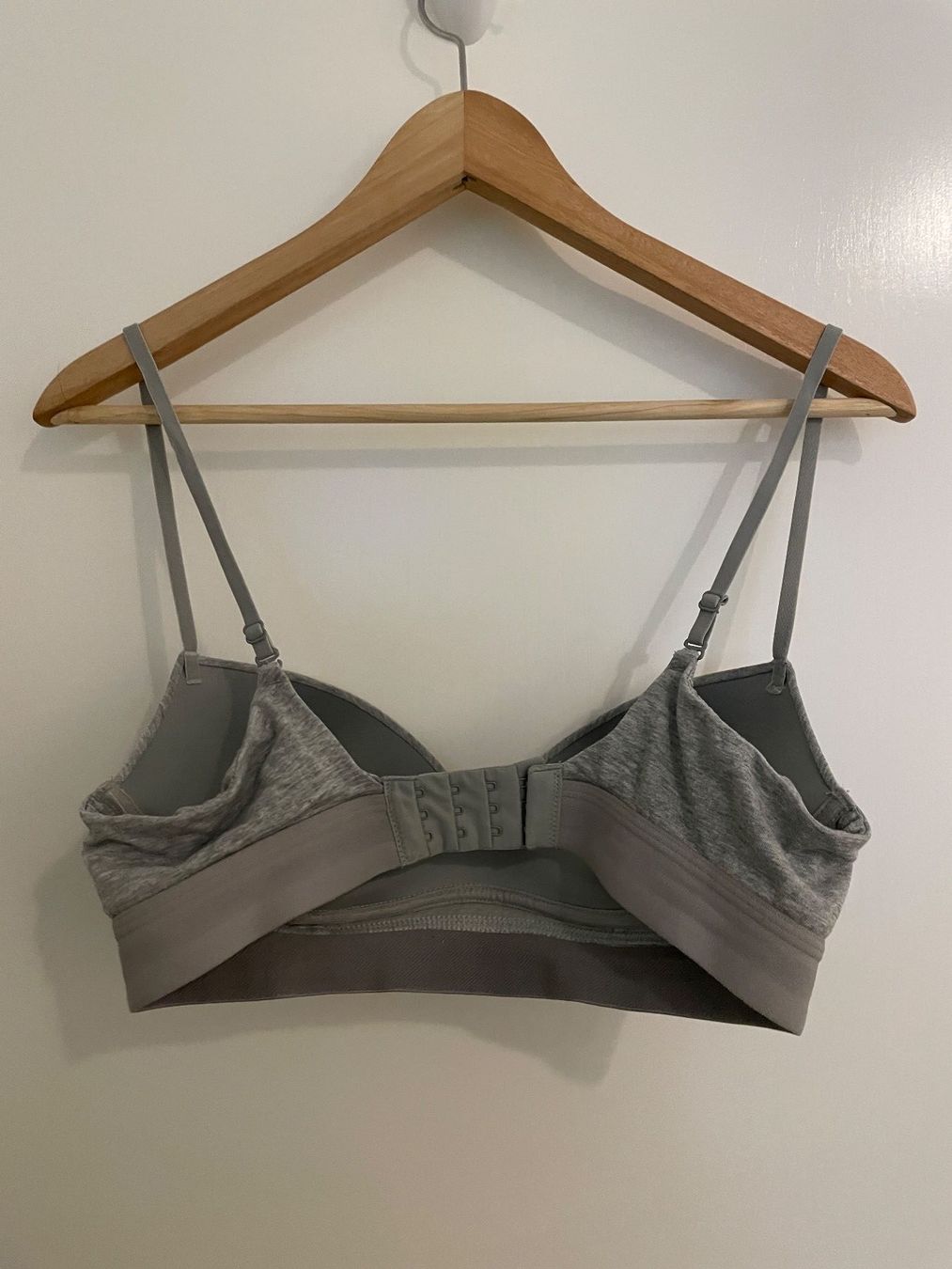 Calvin Klein Sonstige Unterwäsche: Calvin Klein BH (Grösse 80 B) – Gebraucht aus Zufikon von SULMI02 1
