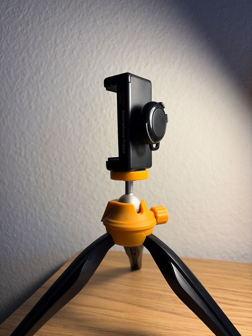 Treppiedi & Teste: KODAK Trépied Smartphone – Usato da Prilly venduto da sus_bhg6 1