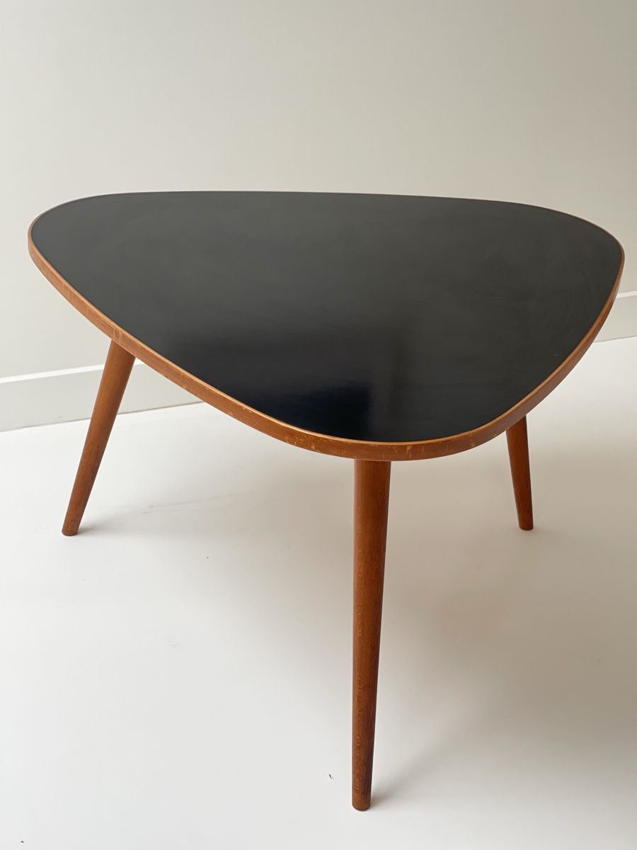 Tische: Table basse dans le goût de Max Bill, Suisse vers 1960 – Gebraucht aus Mont-sur-Rolle von G1970 1
