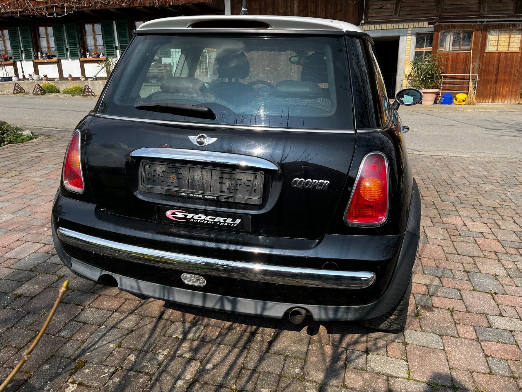 Mini Automobili: Mini Cooper 1.6 Jg. 2002 – Usato da Bern venduto da 9lxp2 1