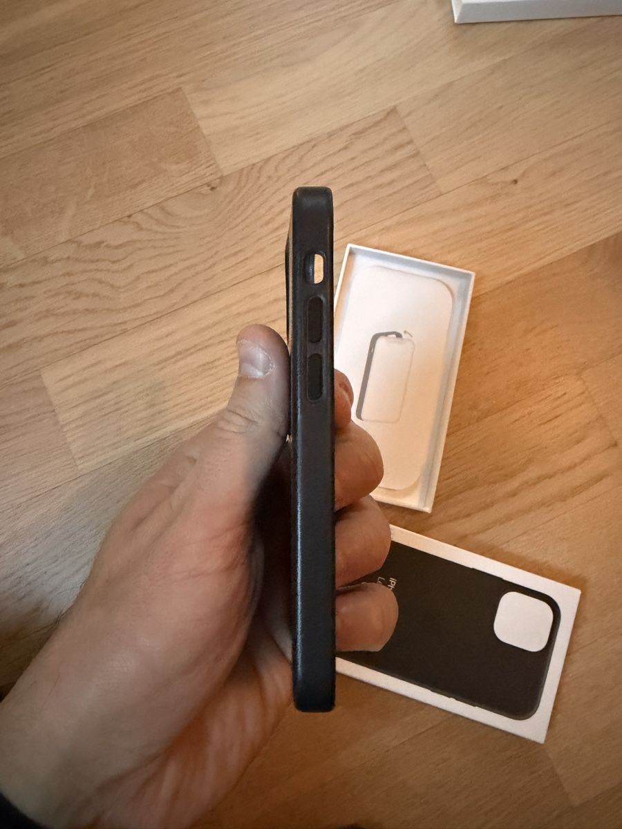 Apple Covers & Schutzfolien: Case Pelle Nero iPhone 12 mini, come nuova, introvabile – Gebraucht aus Zürich von fra89zh 1