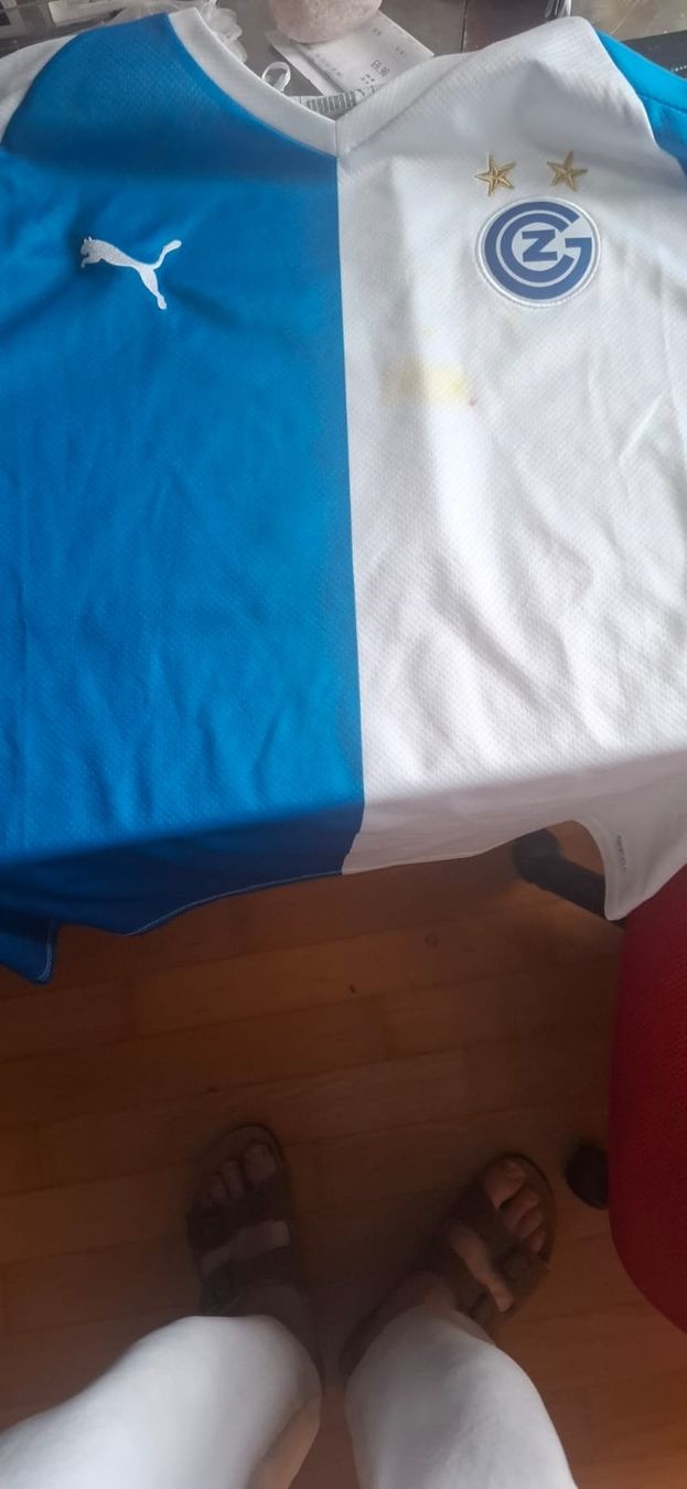 Puma Canottiere & Pantaloni: GC Trikot zu verkaufen  – Usato da Wald ZH venduto da Djsnack2003