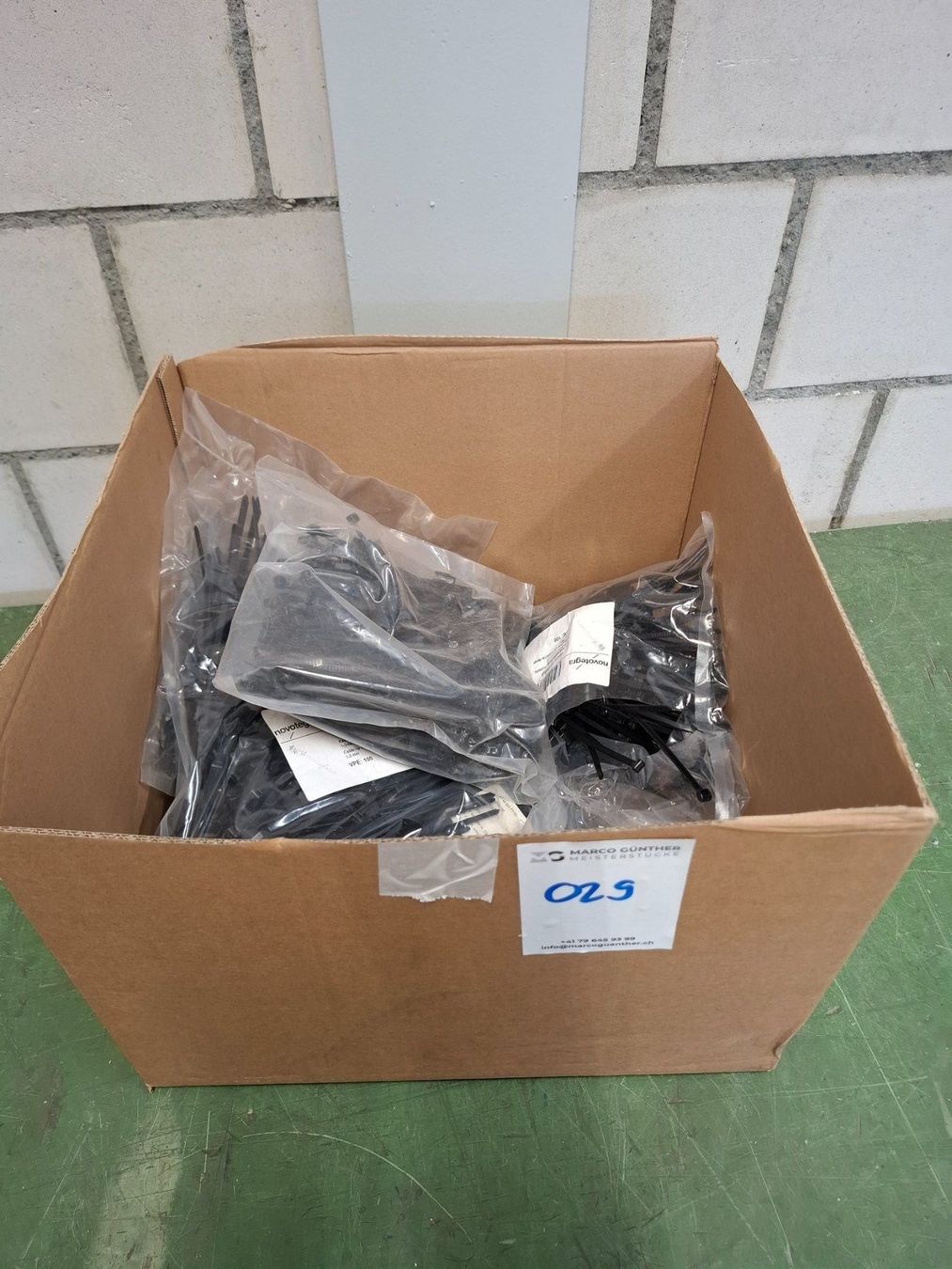 Macchine rilegatrici: 029 Posten Diverse Kabelbinder – Usato da Derendingen venduto da Meisterstuecke 4
