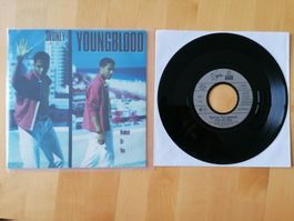 Sydney Youngblood – Hooked On You