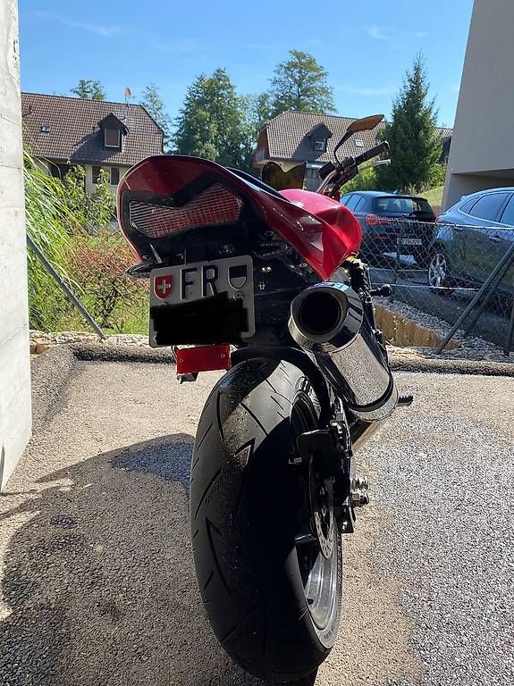 Strada: Kawasaki Z750 de 2004 – Usato da Prez-vers-Noréaz venduto da papapou 1