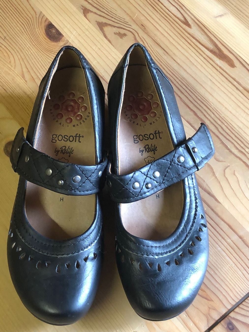 Scarpe da donna: 2x Damenschuhe Grösse 40 – Usato da Röschenz venduto da Tashroal 1