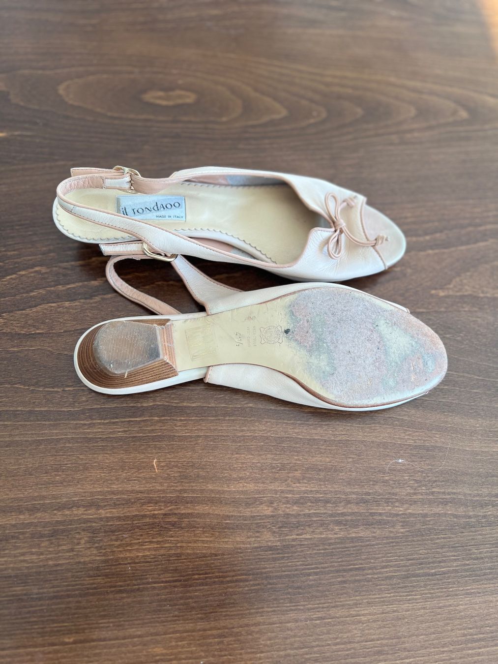 Scarpe da donna: Il Tonfalo Sandalen, hellbeige, Gr. 41,5 – Usato da Ebmatingen venduto da Mistelu 1
