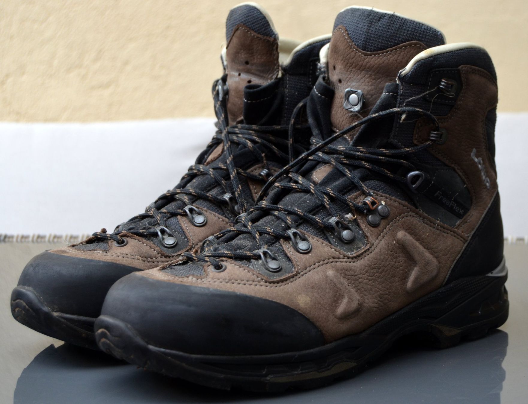 Lowa Herrenschuhe: Lowa Catalan Trekking  Boots / bottes .45 – Gebraucht aus Collonges von arashee 5