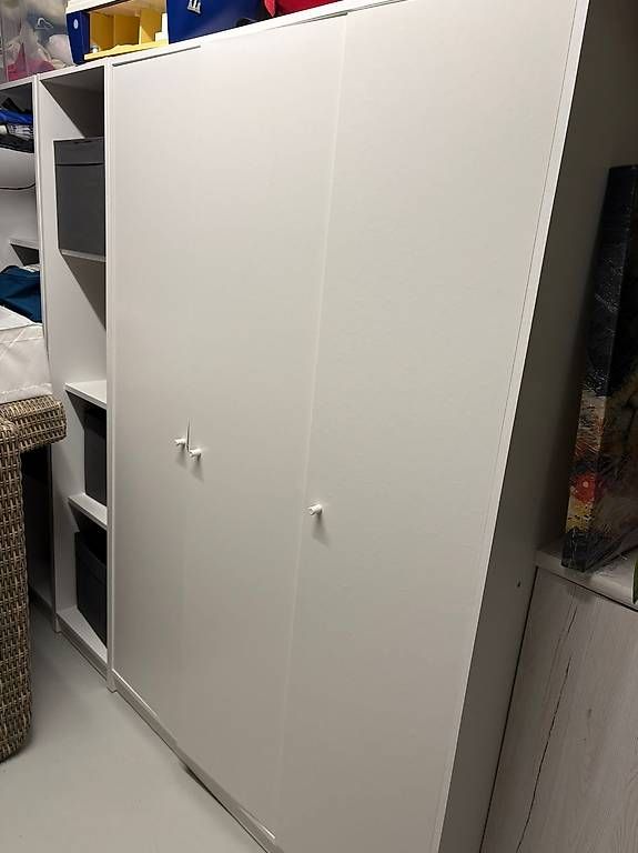 Ikea Armoires: Armoire IKEA 3 portes – D'occasion à Vich par NatachaCK