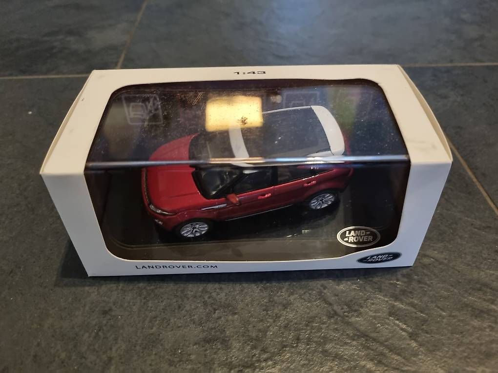 Modellautos: Range Rover Evoque 1:43 Ixo Firenze Red – Gebraucht aus Münchenbuchsee von Sape1