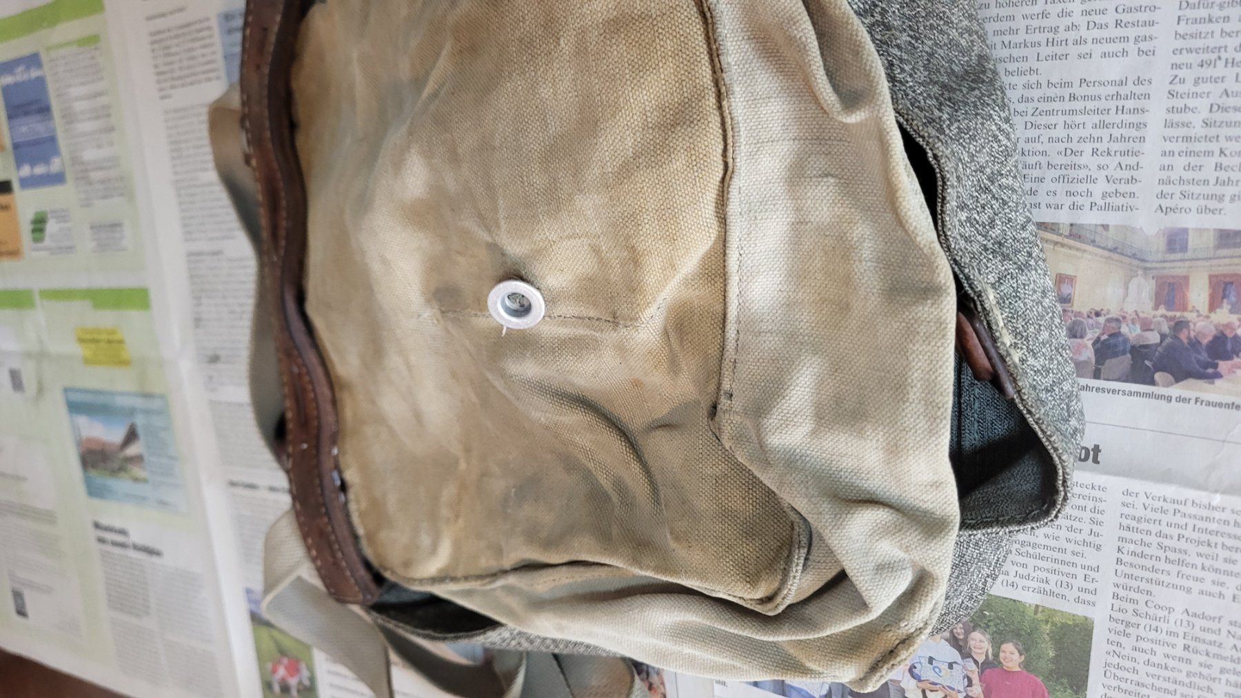 Schweizer Armee Borse: Original Schweizer Armeetasche der Brotkasten – Usato da Bonau venduto da Jaco82 5