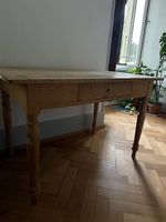 Massivholz-Schreibtisch / Landhaustisch mit Schublade