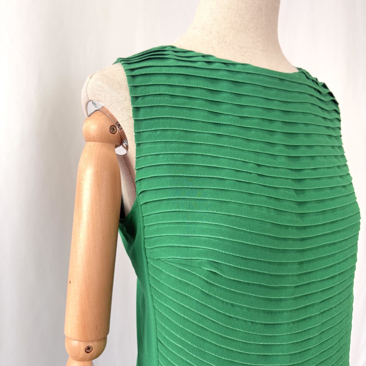 Akris Vestiti: AKRIS Green Silk Dress – Nuovo (secondo la descrizione) da Emmen venduto da Nightingale_2022 1
