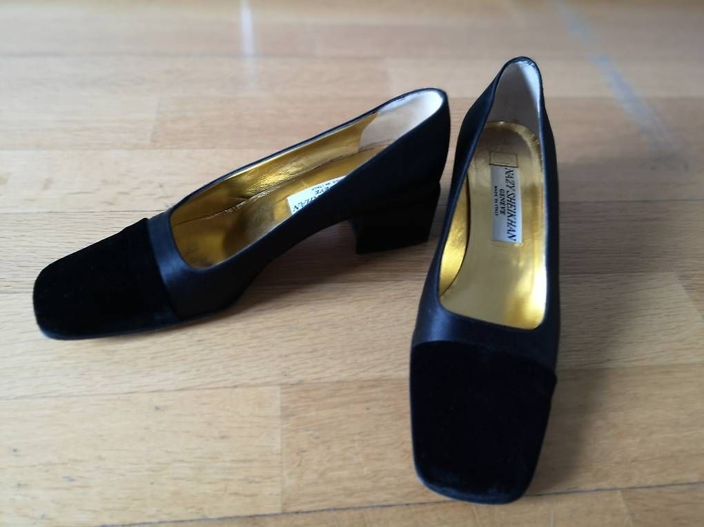 Scarpe da donna: Schwarze Samt /Satin Pumps – Usato da Rüschlikon venduto da Sanna06 1