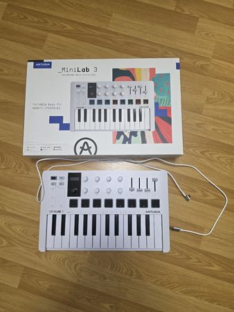 MIDI Keyboard Arturia MiniLab 3 weiss neuwertig