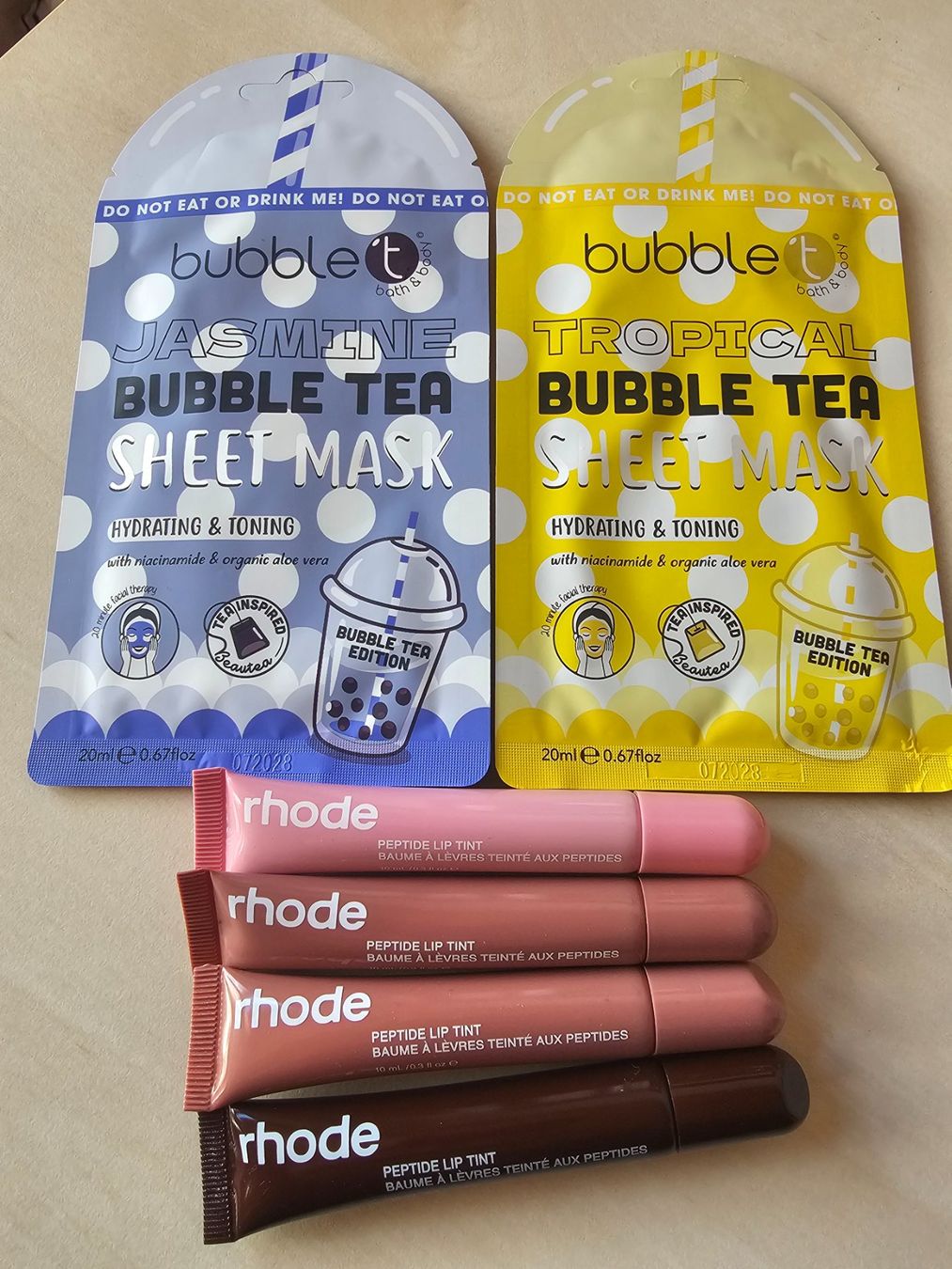 Cura del viso: 4 Rhode Peptide Lip Tints und 2 Gesichtsmasken – Nuovo (secondo la descrizione) da Balterswil venduto da Dikdik1992