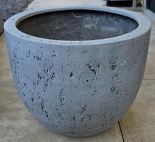 Pflanztopf (Blumentopf, Kübel), 45 cm hoch, 54 cm Durchm.