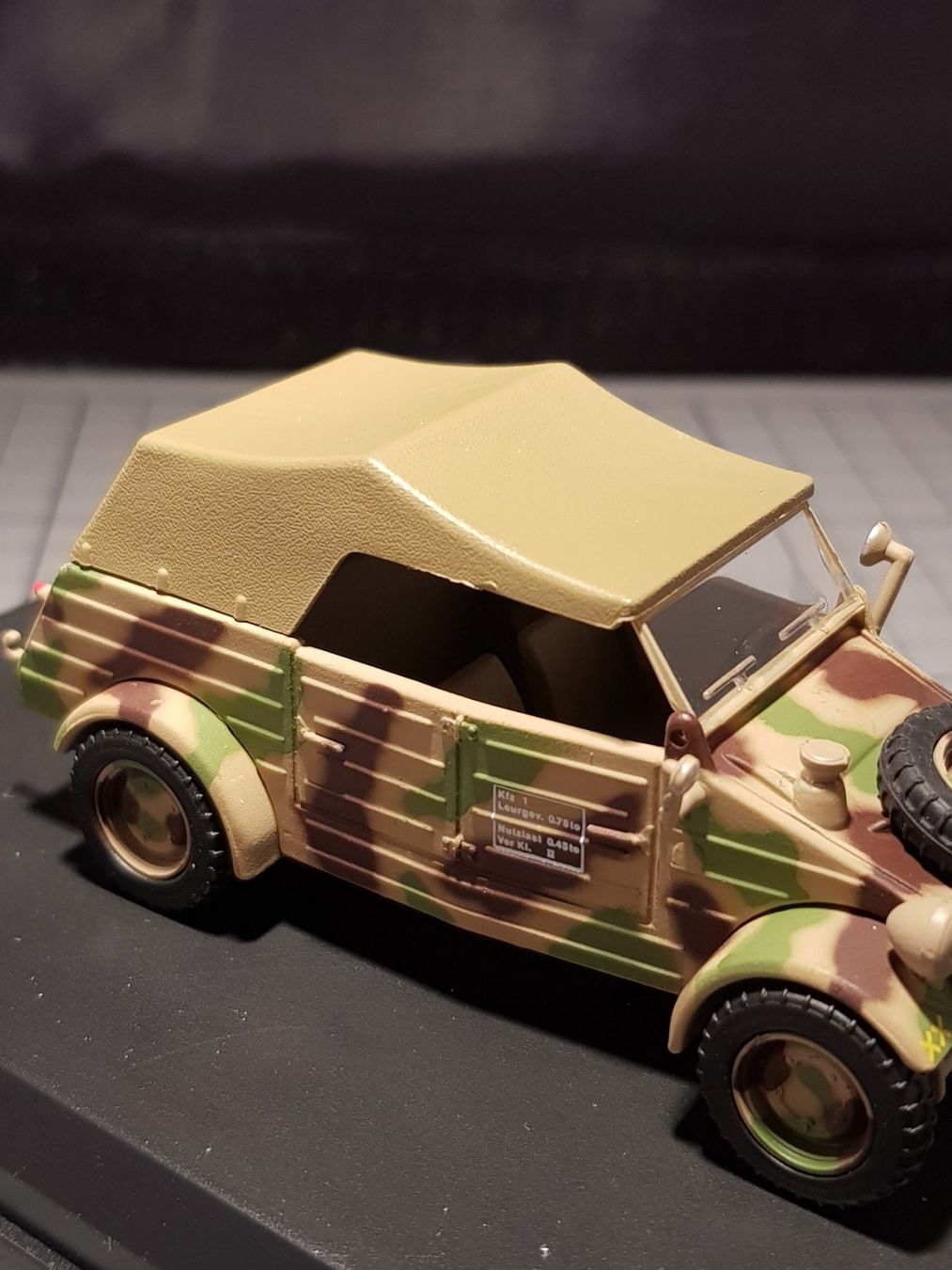Modellini d'auto: Victoria Military Assorted - Panzer – Usato da Chézard-St-Martin venduto da quota1234 4
