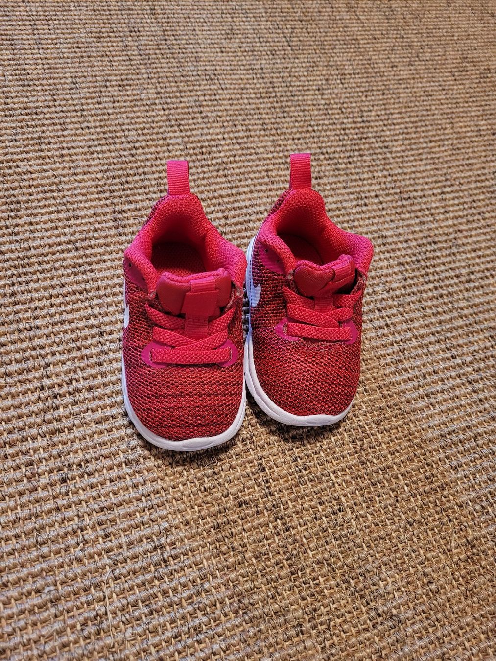 Nike Scarpe per ragazzi: Baby Nike Schuhe Gr. 18.5 - neu!! – Nuovo (secondo la descrizione) da Lütisburg venduto da amerika123 1