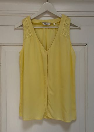 🤍 Top / Oberteil von „NAF NAF“, gelb, Gr. XS/34 🤍