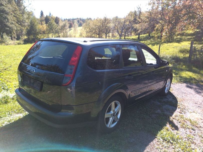 Ford Automobili: Ford Focus 1.8i – Usato da Wädenswil venduto da allegro01 2