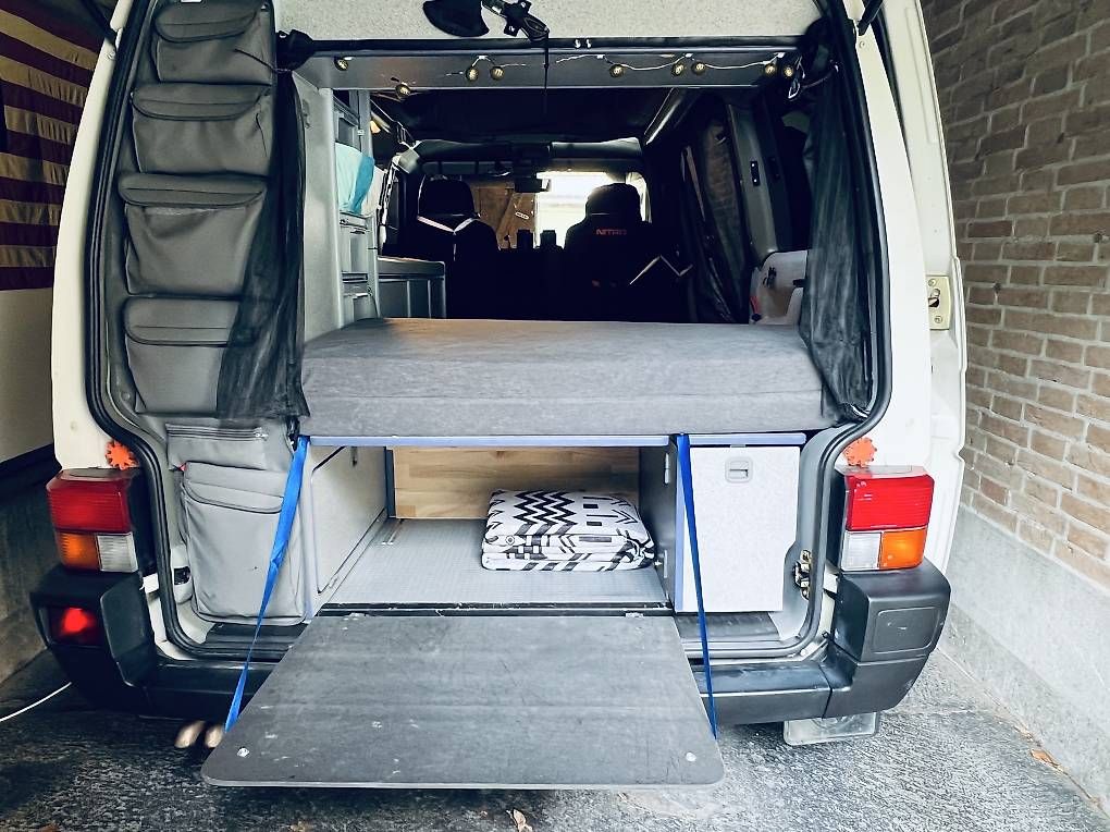 VW Véhicules de camping: VW BUSS T4 Cali. – D'occasion à Thun par Tinuone 2