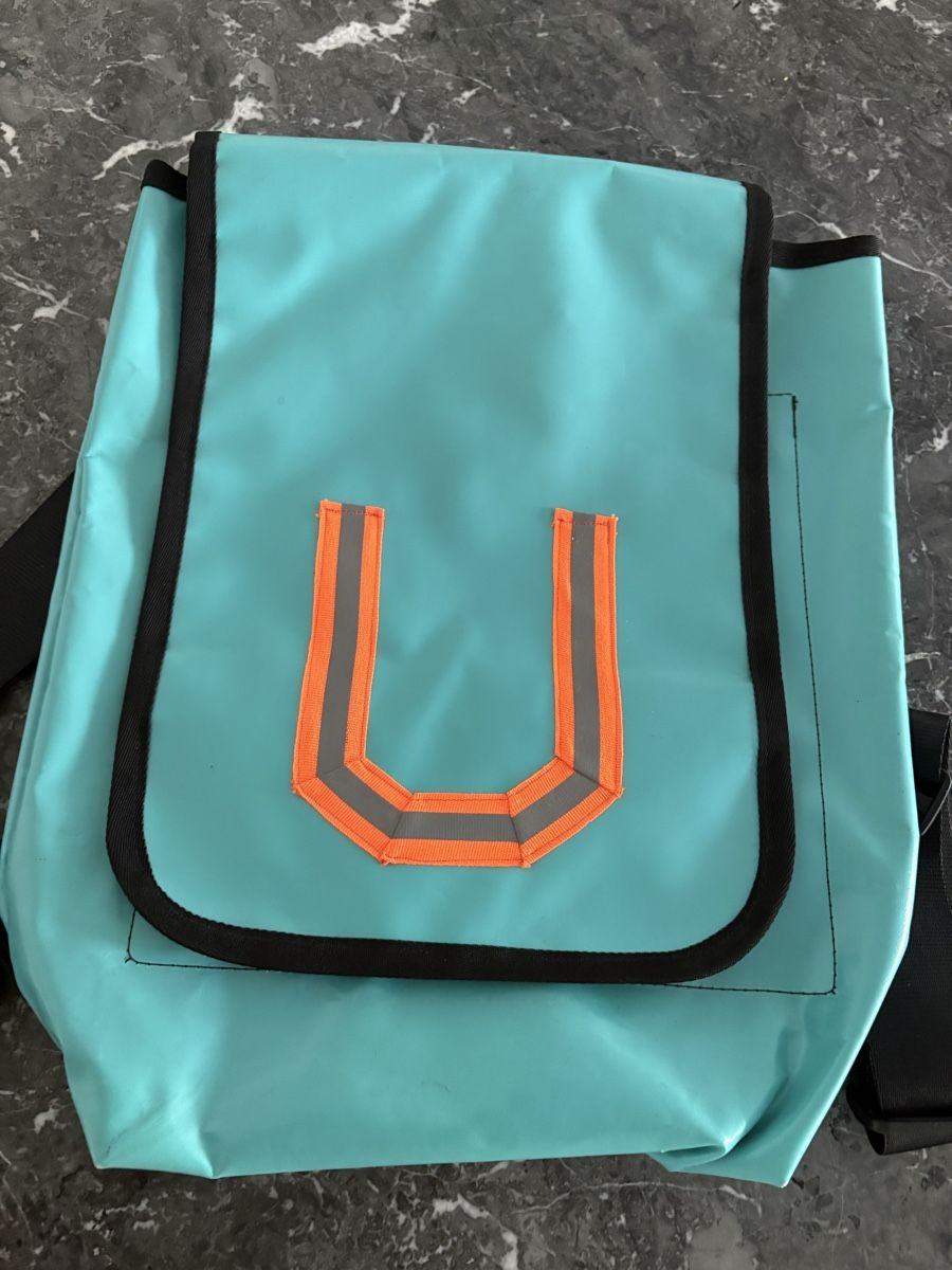 Zaini: Rucksack mit U / türkis / plastifizierte Plane – Nuovo (secondo la descrizione) da Fehraltorf venduto da SuperCaliFragi