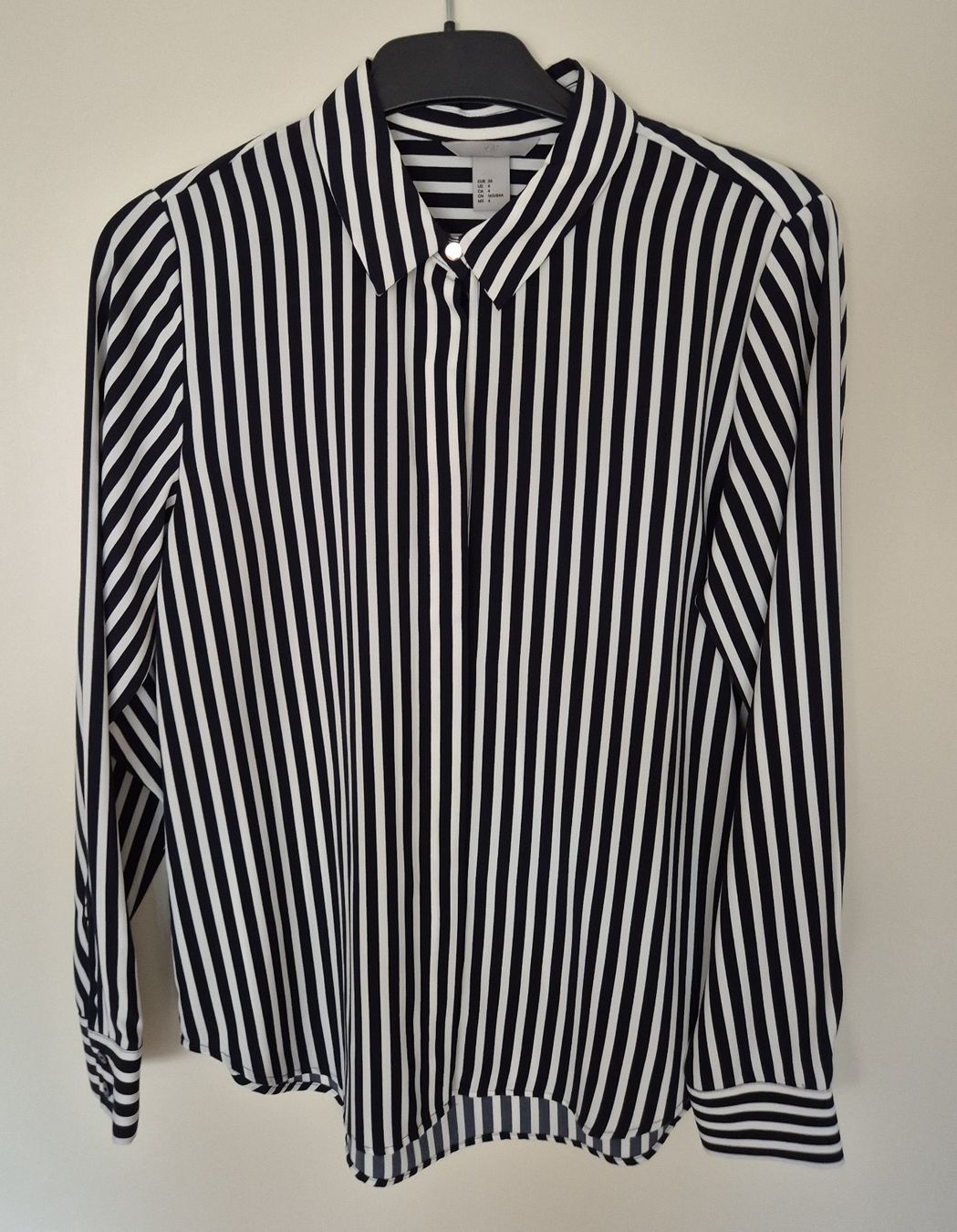H&M Blusen: H&M Bluse Damen – Grösse 36 – Gebraucht aus Zürich von Peedo