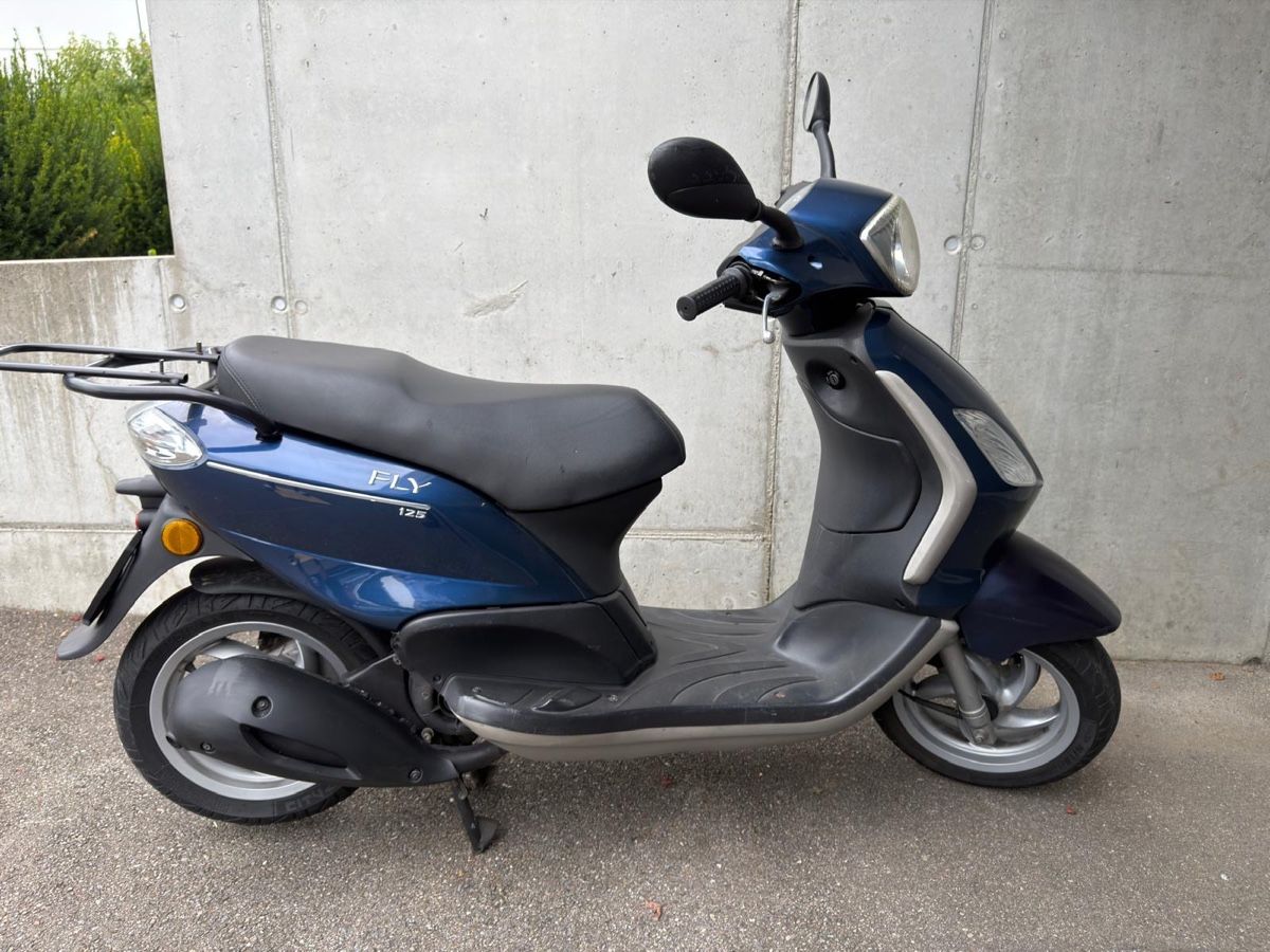Piaggio Scooters: Piaggio Fly 125ccm Roller – D'occasion à Jonen par Kai71 2