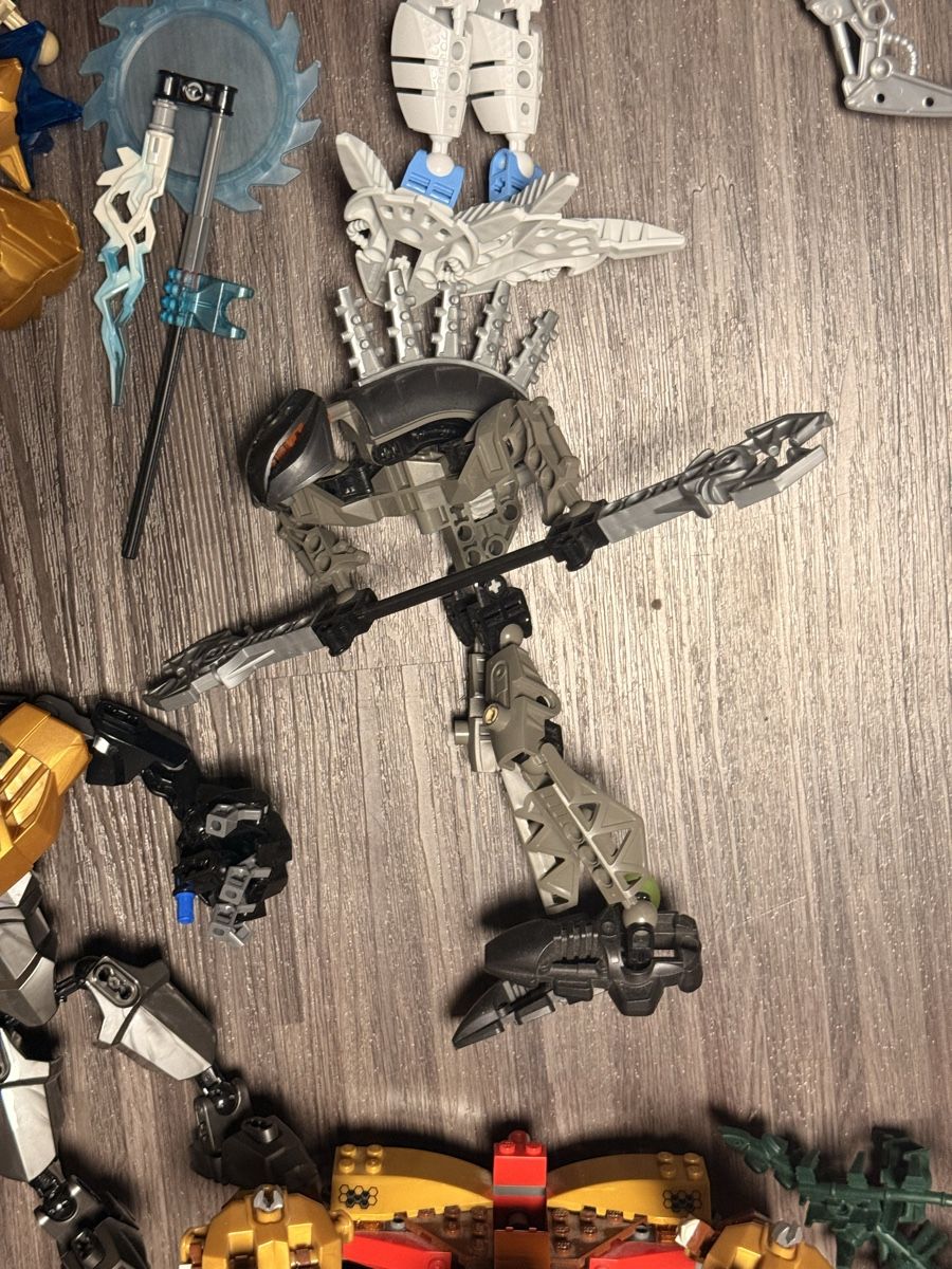 Lego Spielzeuge: Lego Bionicle Sammlung (+Lego Chima) – Gebraucht aus Kirchberg SG von hee_8trd 9