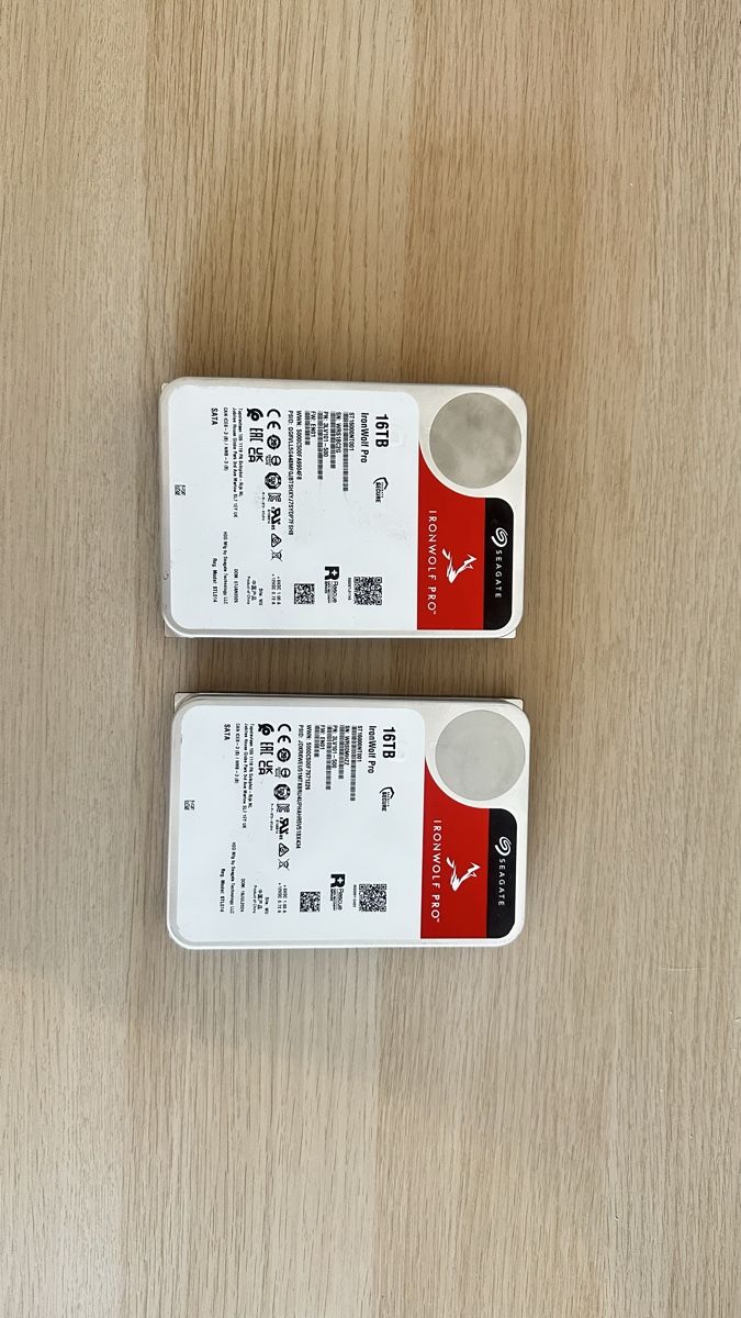 Seagate Harddisks: Festplatte 16TB – Neu (gemäss Beschreibung) aus Männedorf von HollyCat 1