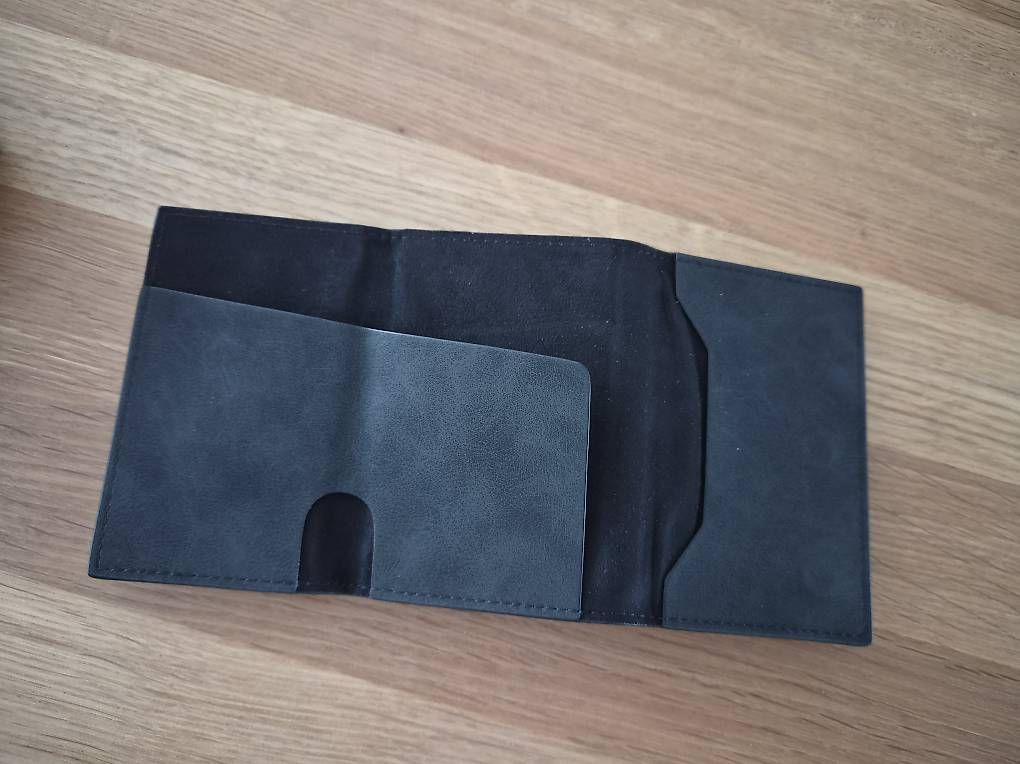 Brieftaschen: Essentialbag 3.0 Cardholder Brieftasche – Gebraucht aus Frauenfeld von EiLo 3