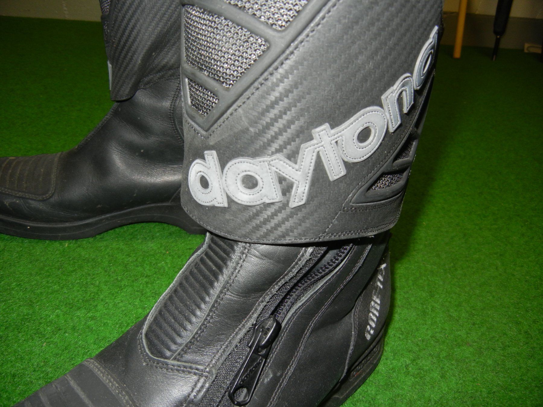 Scarpe da uomo: Motorradstiefel – Usato da Triengen venduto da amg60 2