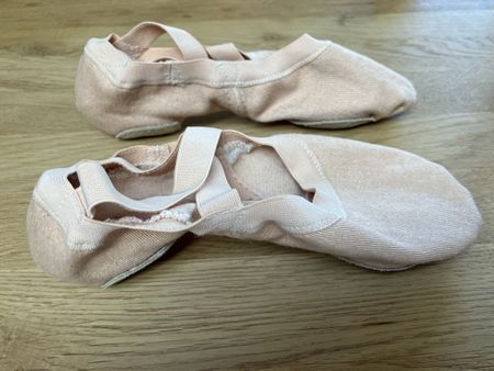Bloch Ballettschuhe Leinen elastisch 4.5B