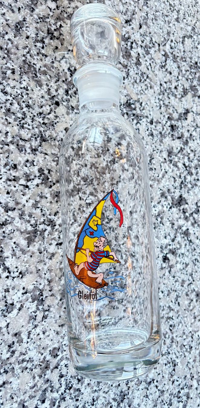 Sonstiges: Glas-Schnapsflasche mit Farbdessin – Gebraucht aus Niederönz von melodie015