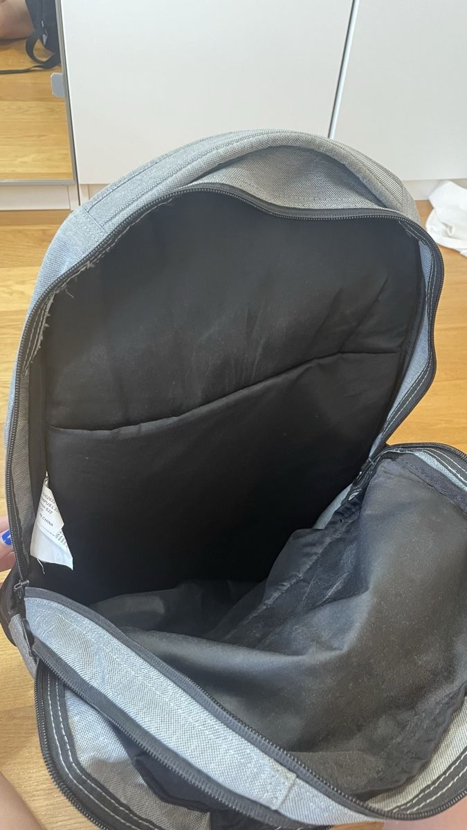 Dakine Zaini: Grauer Dakine Rucksack – Nuovo (secondo la descrizione) da Jona venduto da RobertMo 1