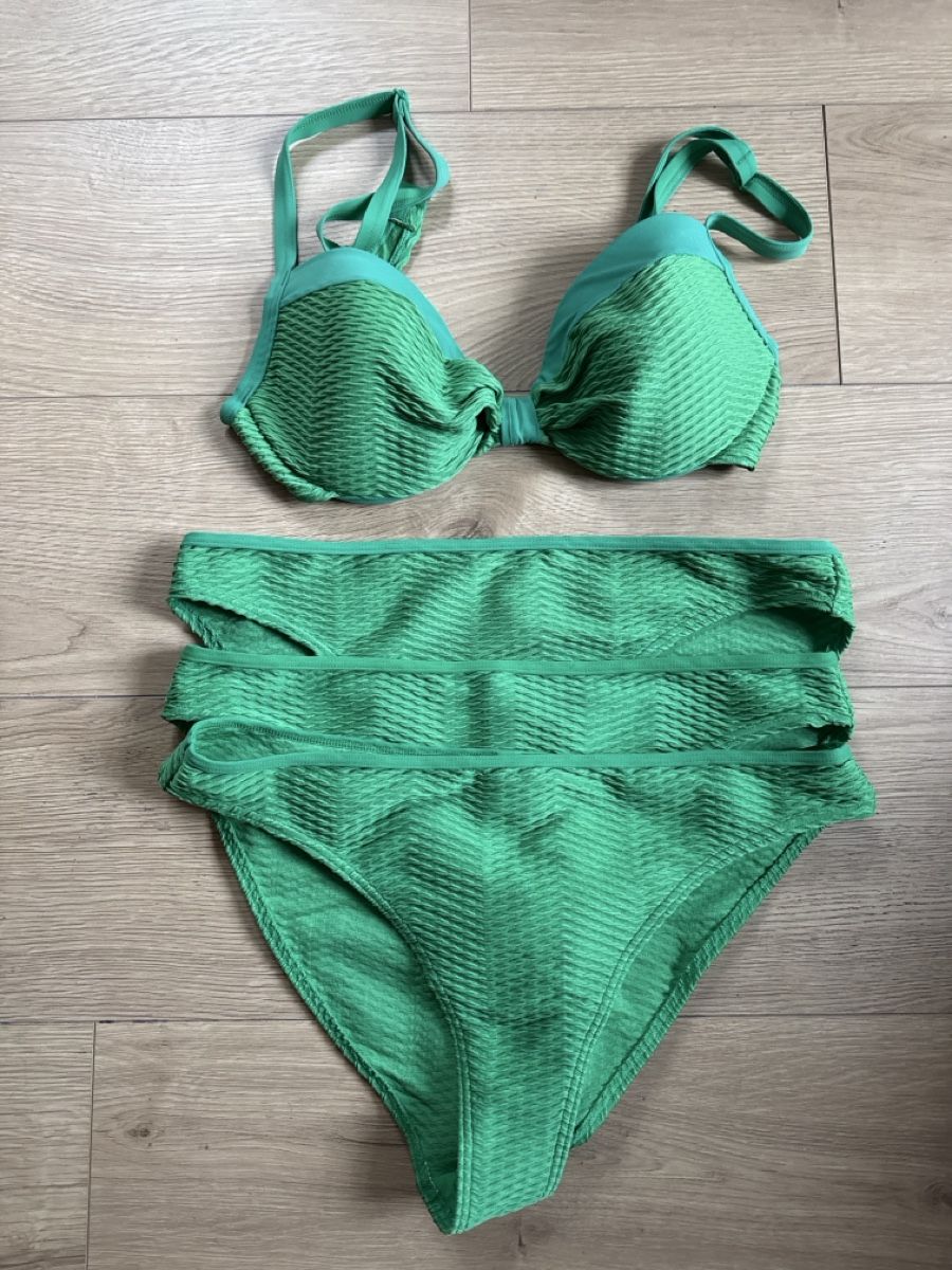 Esprit Costumi da bagno & Bikini: Maillot de bain esprit  – Usato da Belmont-Lausanne venduto da Michelle_Srdr_