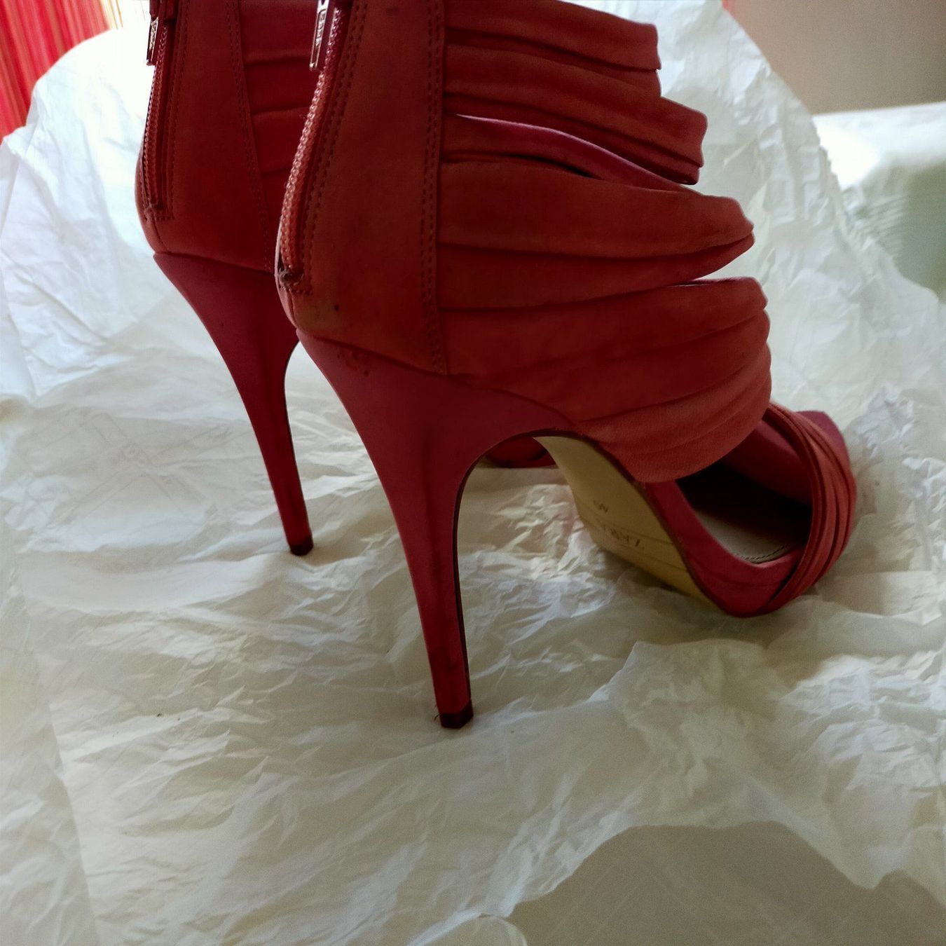 Damenschuhe: Schuhe ZARA, Gr. 39, Leder, NEU – Neu und originalverpackt aus Zürich von cas_9jbv 2
