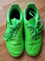 Fussballschuhe, Sportschuhe, Hallenschuhe, Gr. 32