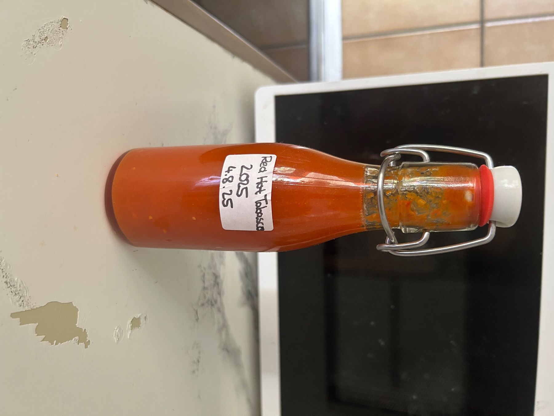 Altro in Stoviglie & Bicchieri: Tabasco aus Eigenproduktion – Nuovo e nell'imballaggio originale da Luzern venduto da edu_f6hx