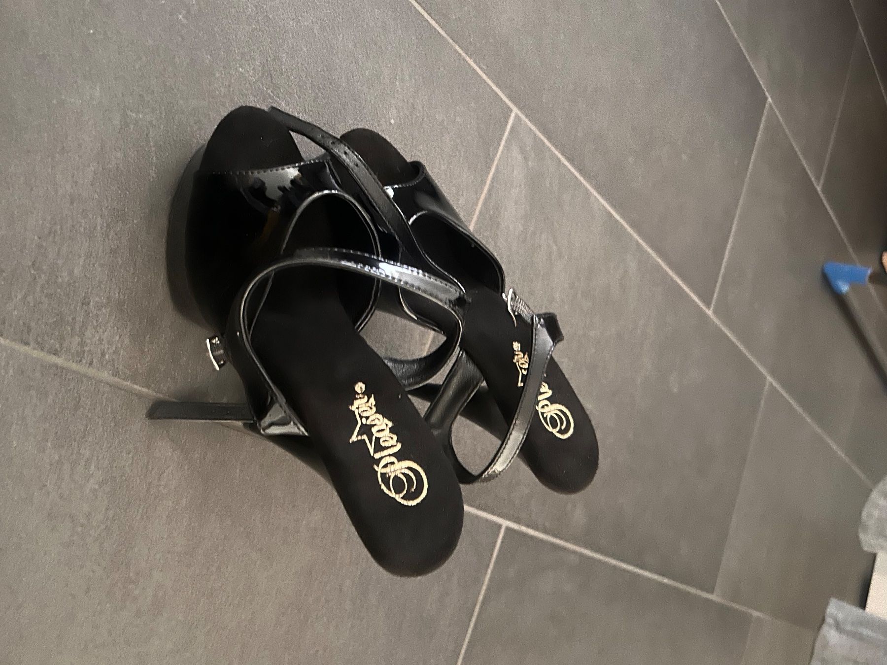 Scarpe da donna: Schwarze Pleaser High Heels, Gr. 38 – Usato da Schlieren venduto da sheila000 2