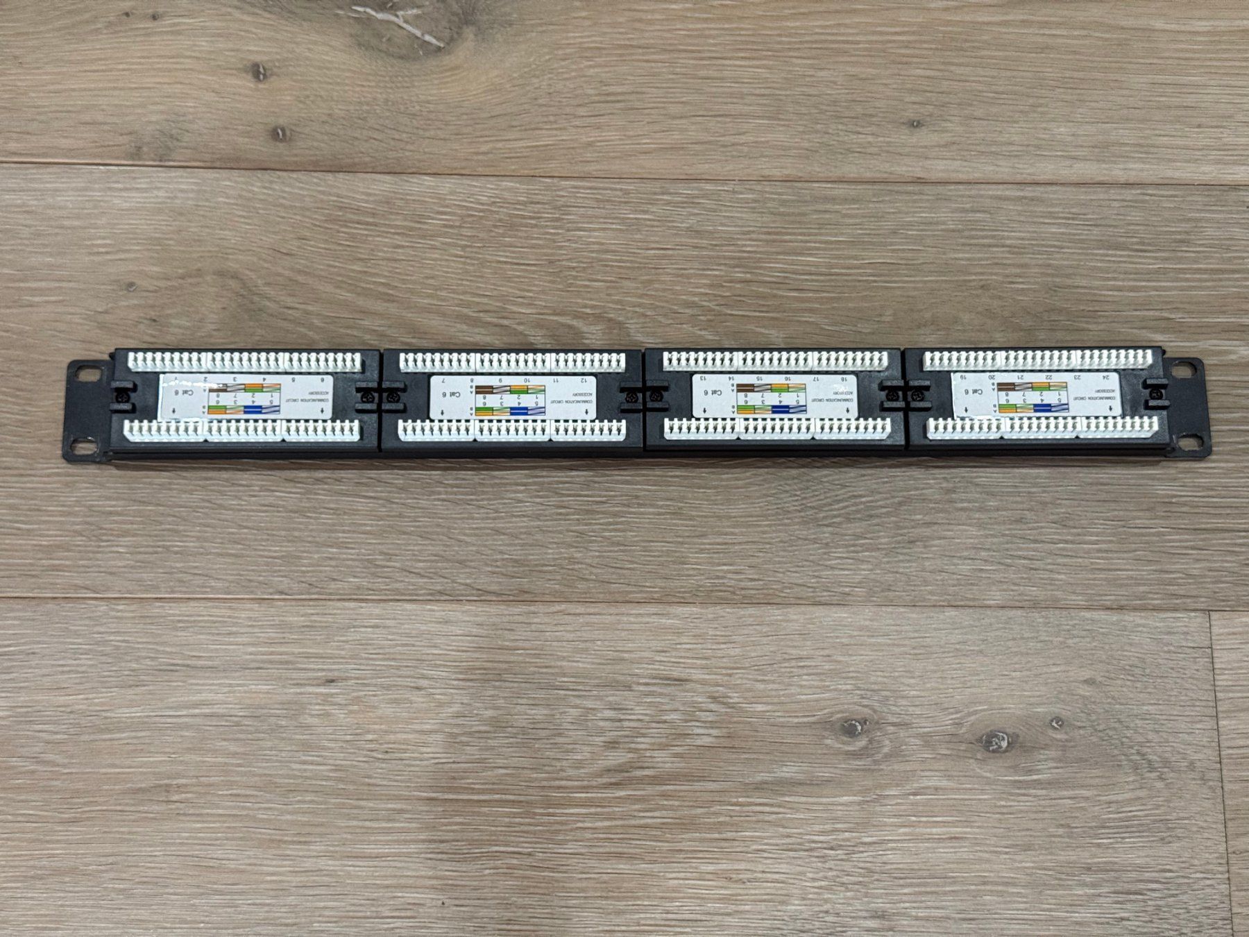 Elektronikbauteile: Patchpanel 24 Port Cat6, 19" 1HE – Gebraucht aus Aathal-Seegräben von jweberch 1