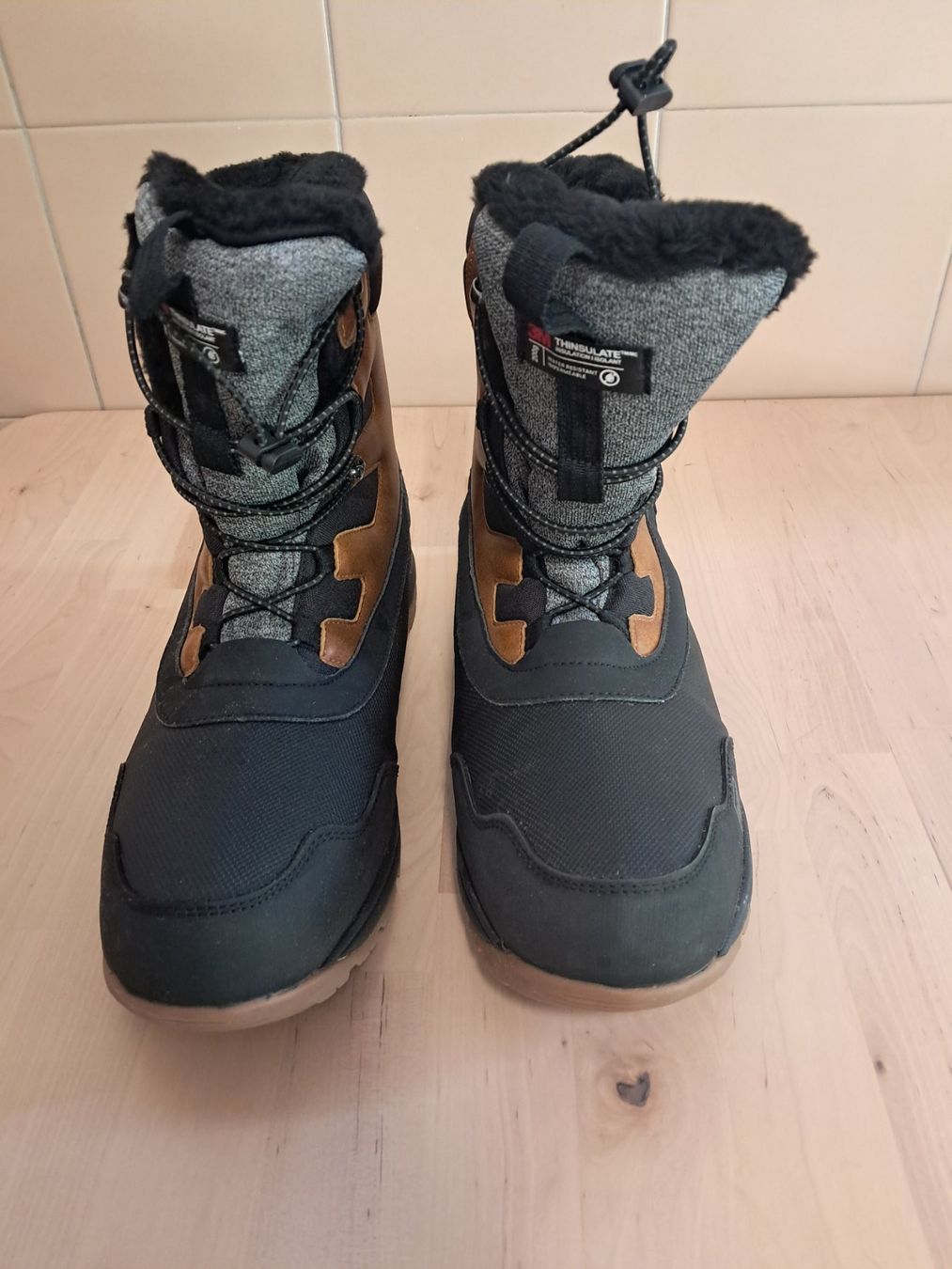 Scarpe da uomo: Scarponi invernali Icepeak - mai usati – Usato da Balerna venduto da enr_nl9q