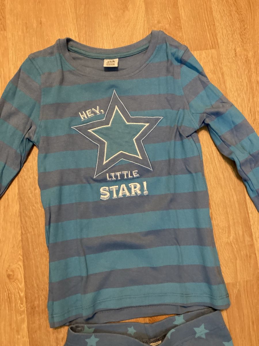 Pigiama & Simili: Kinder Pyjama Schlafanzug Gr.122/128 – Usato da Emmenbrücke venduto da JJ_89 1